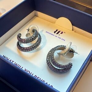 Darkened Tails Bomb Party Earrings